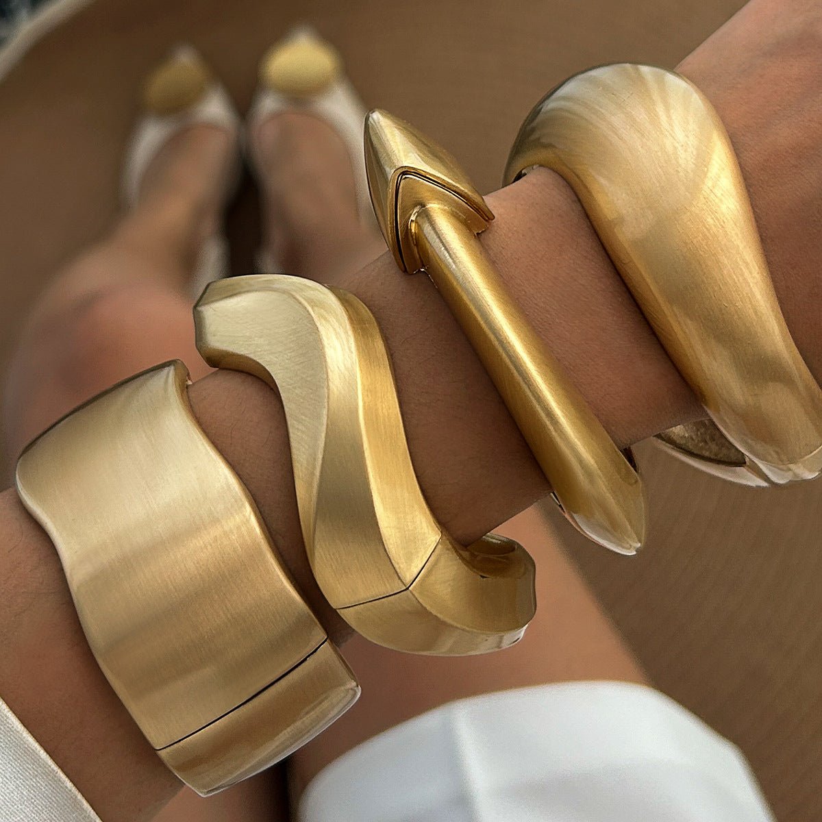Chunky Gold Wave Cuff Bangles – Stackable Boho Statement Jewelry Set - HalleBeauty